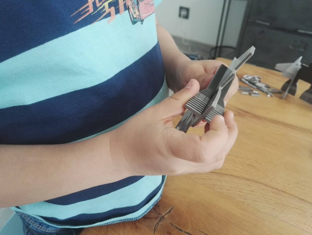 construis une fusée