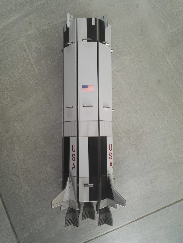 construis une fusée