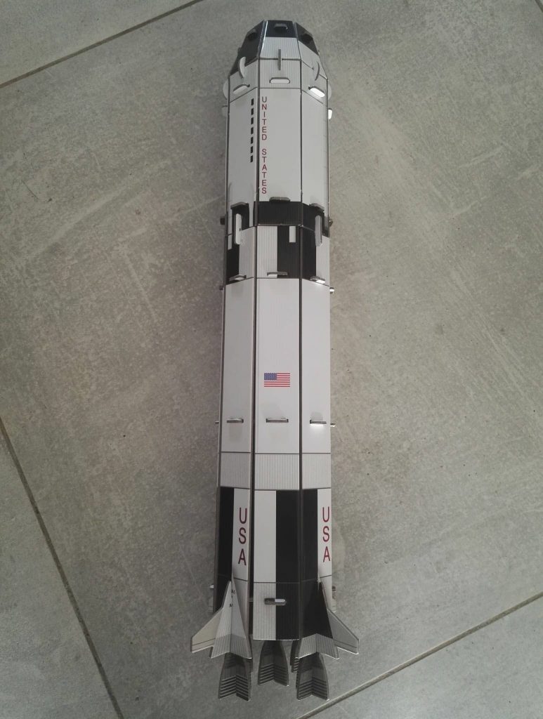 construis une fusée