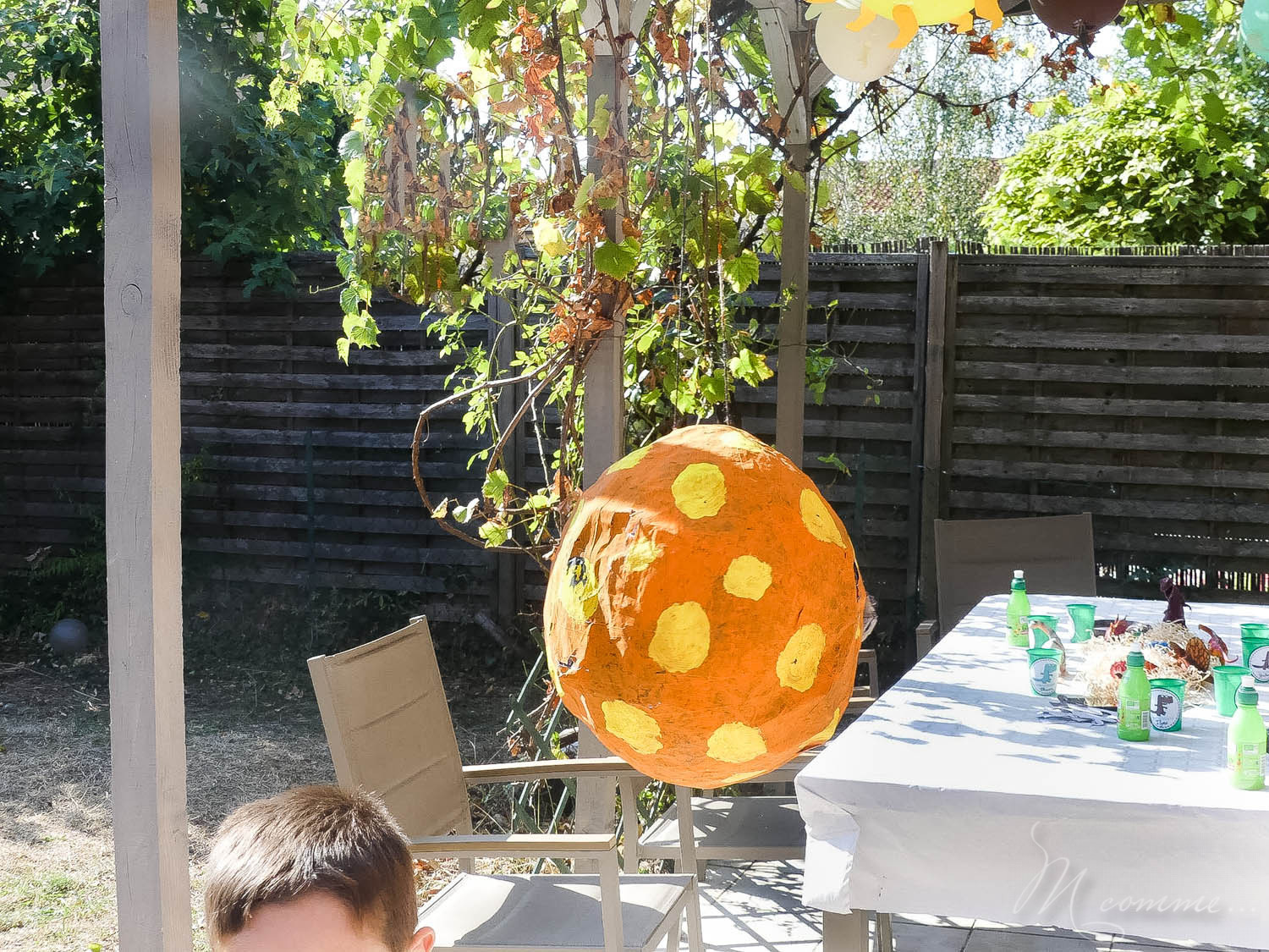 pinata oeuf dinosaure