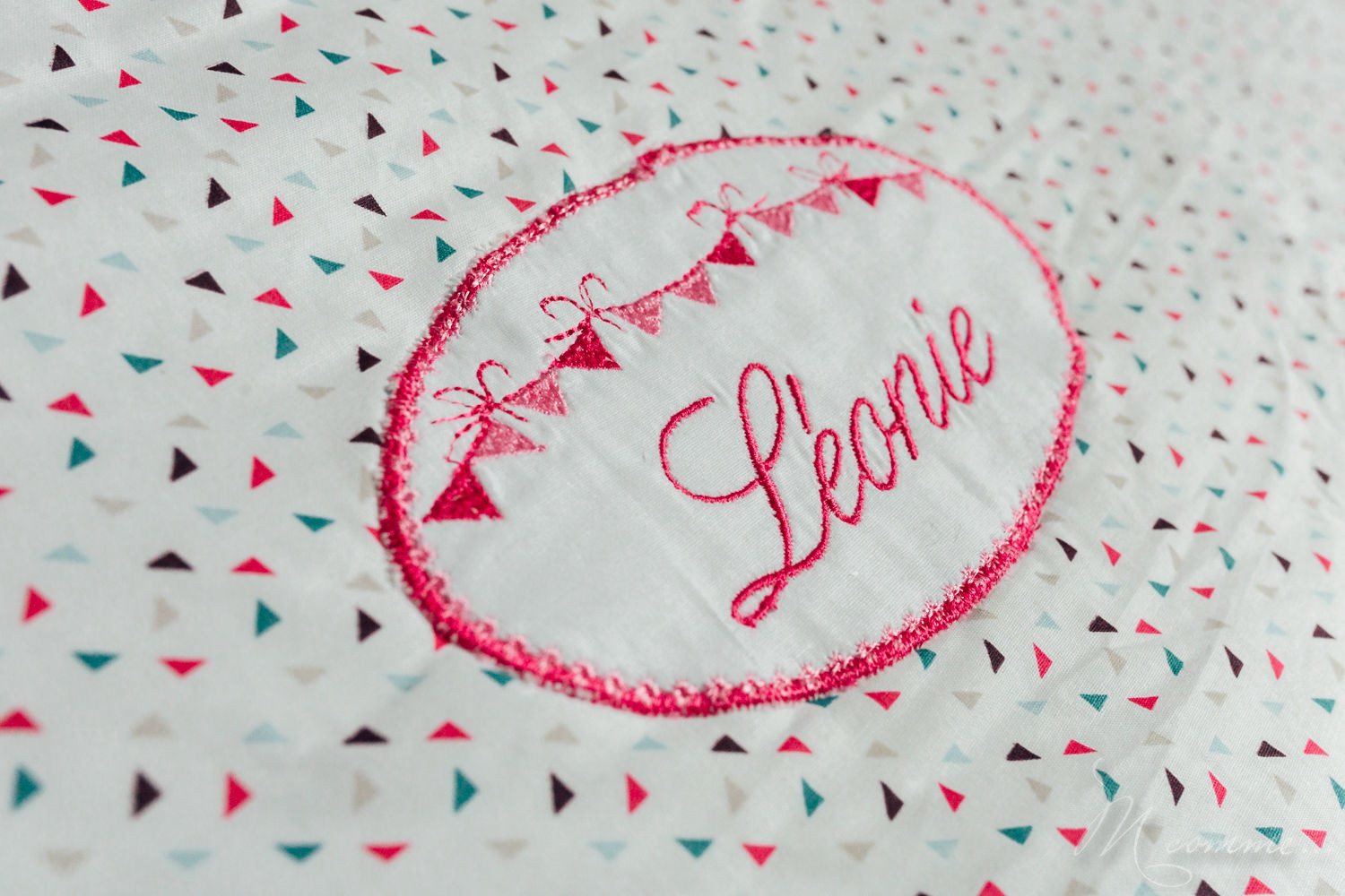 Je vous livre mes 5 indispensables pour être au top de l’organisation pour transporter et garder bébé au chaud l'hiver sans le réveiller. #hiver #bébé #couverture #gigoteuse #bébéendormi #garderbebeauchaud #froid #voiture #chezdesamis #habillerbébépoursortir bébé hiver