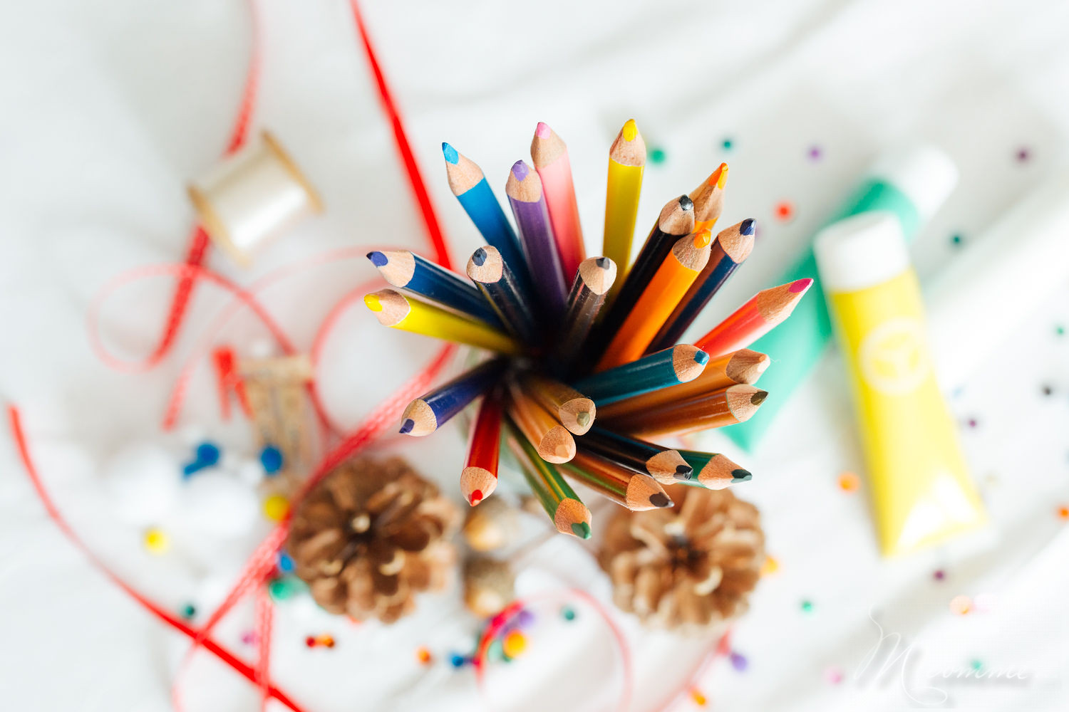 Pendant la semaine de la maternelle l’établissement scolaire propose d’accueillir les parents, à tour de rôle, pour une immersion dans le quotidien des enfants, dans leur environnement, à l’école. #semainematernelle #maternelle #ecole #parents #montessori #accueil #maitresse #maman