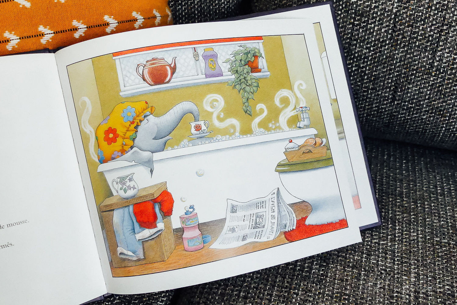 Lecture enfant « laissez maman tranquille ». Ce livre reflète à merveille le quotidien d’une maman qui n’arrive pas à avoir 5 minutes de répit face aux demandes de ses 3 enfants. C’est un joli support pour aborder le sujet de la sollicitation avec son enfant. #lecture #lectureenfants #livre #livreenfant #viedemaman #maman #mamansollicitée #sollicitation #quotidiendemaman #tranquillité #mamantranquille #pastranquille #enfants #patience livre enfants laissez maman tranquille