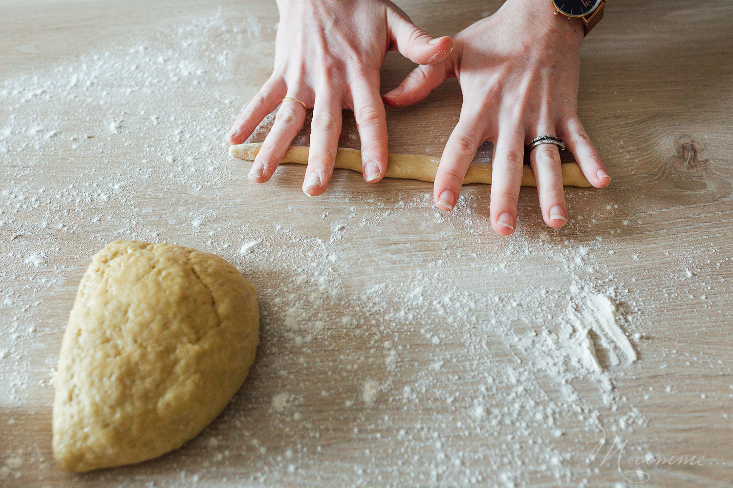 Une recette facile de brioche de Pâques sans beurre pour réaliser de mignons lapins de Pâques. Une jolie alternative aux chocolats de Pâques ! A déguster pour le goûter ou le petit déjeuner. #brioche #briochedepaques #briochesansbeurre #briochelapins #lapins #lapinsdepaques #recette #recettepaques #enfants #gouter #petitdejeuner #paques brioche de Pâques lapin