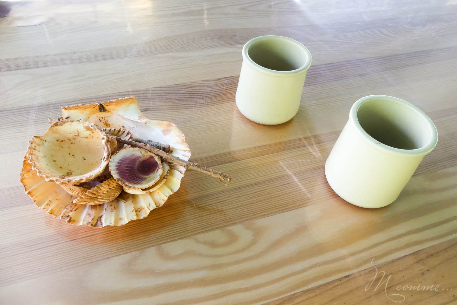 Les Grottes du Cerdon proposent, après la visite d’un monde souterrain insolite, de découvrir comment vivaient les hommes préhistoriques à travers de nombreuses activités pour les enfants. Une belle sortie en famille, dans l’Ain, nichée dans les montagnes du Jura. #grottesducerdon #prehistoire #hommesprehistoriques #activitesprehistoriques #animationsenfants #ain #jura #lyon #peinturesprehistoriques #poterie #feu #fairedufeu #apprendreafairedufeu #fouillesarcheologiques #sortieenfamille grotte du cerdon parc de loisirs préhistoriques