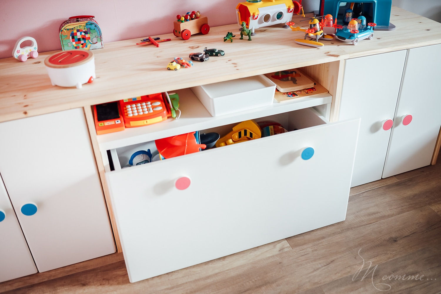 chambre montessori coin jeux