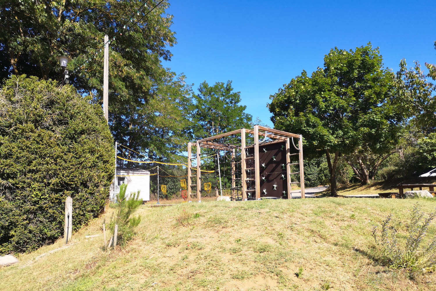 Camping Domaine la Garenne Drôme jeux extérieurs enfants