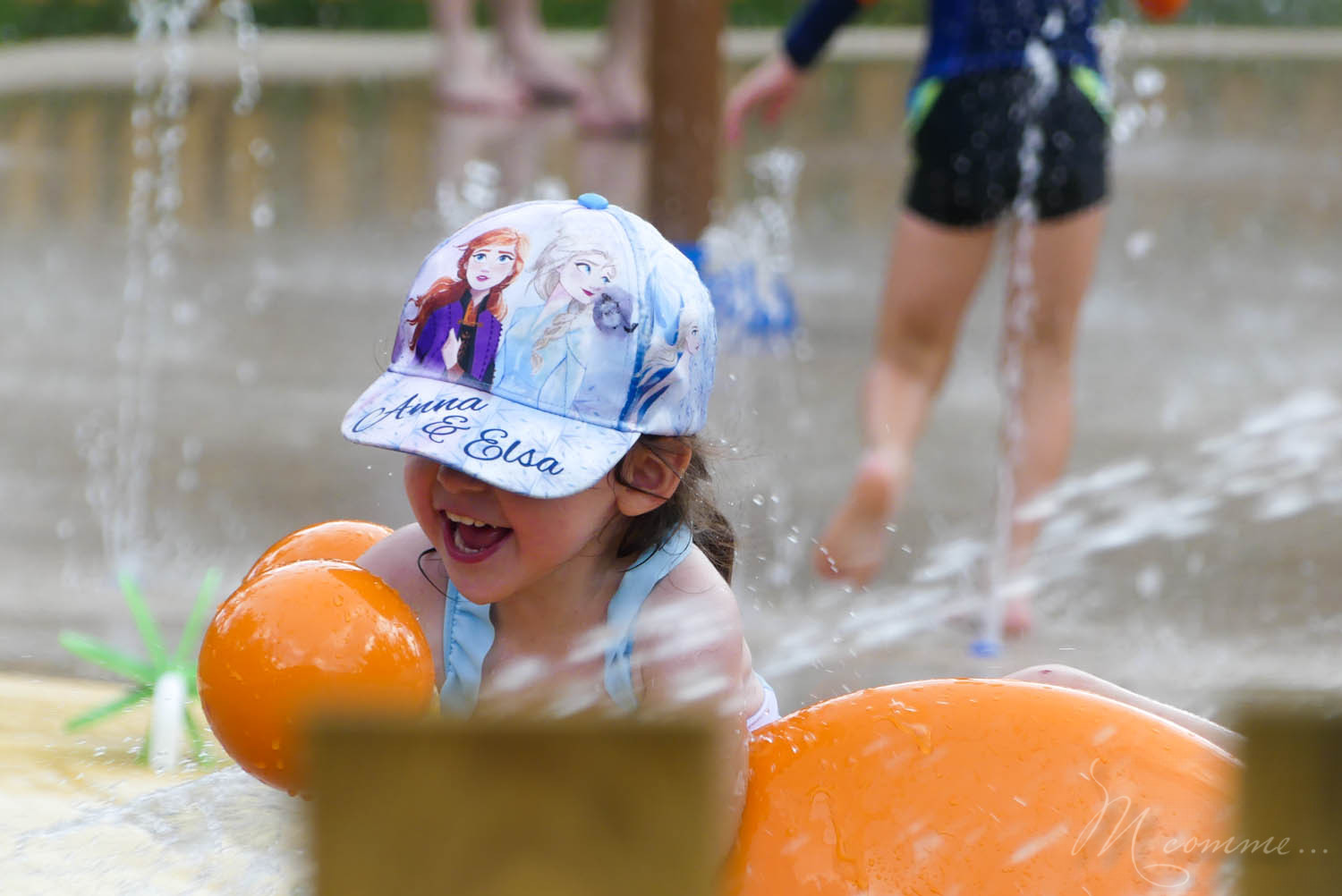 Envie de fraîcheur pour cet été ? Le Safari de Peaugres nous régale avec le Safari Splash : un espace aquatique sans profondeur d'eau ! #peaugres #safaridepeaugres #splash #safarisplash #aquatique #espaceaquatique #jeuxdeau #sortieenfamille #sortie #enfant #ete Safari Splash nouveauté du Safari de Peaugres