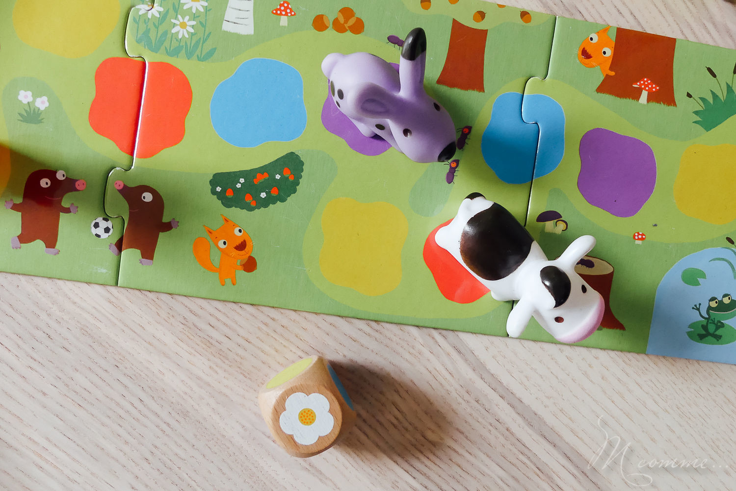 Little circuit de Djeco est un jeu de parcours réservé aux enfants dès 3 ans pour les initier aux jeux de société. Ludique, on y apprend même les couleurs ! #little circuit #djeco #jeudesociete #jeudeparcours #ludique #3 ans #enfants #règlesdujeu règles du jeu Litlle circuit djeco